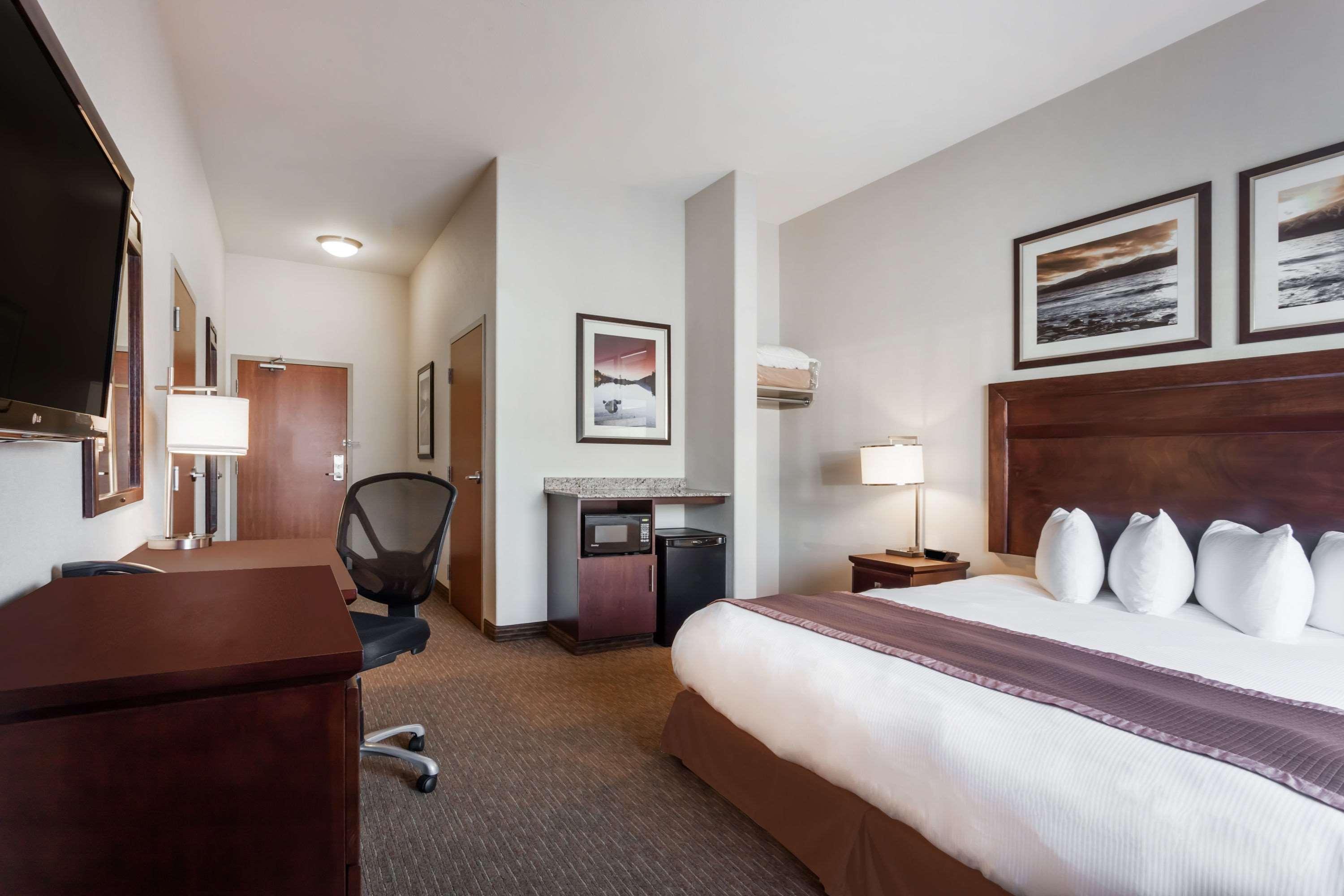 Ramada By Wyndham Creston Hotell Eksteriør bilde