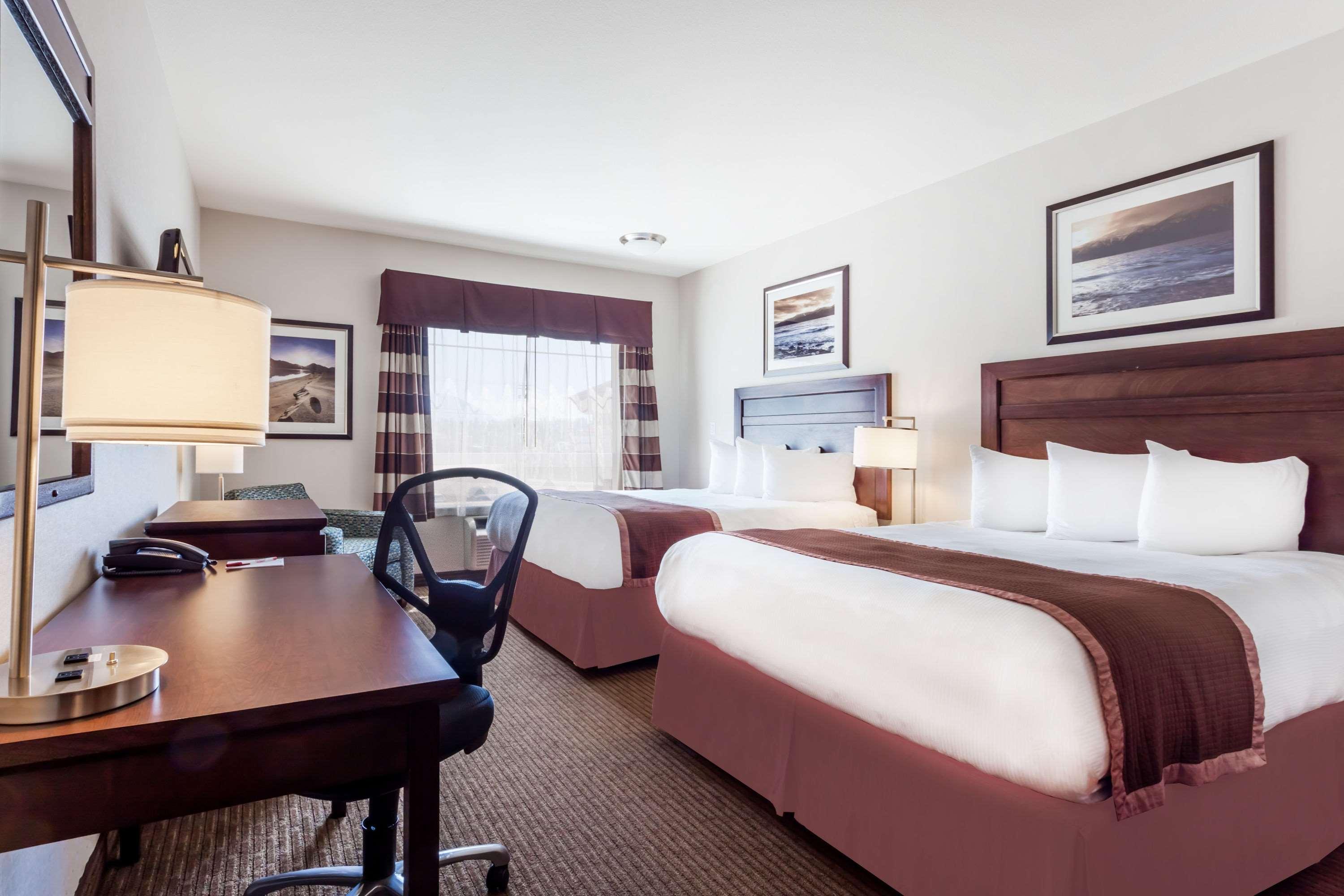 Ramada By Wyndham Creston Hotell Eksteriør bilde